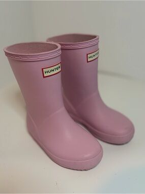 Hunter Light Pink Girls' Rubber Rain Boots Size 9